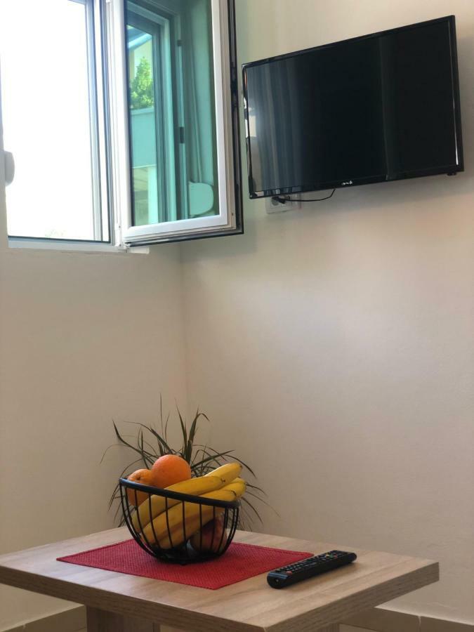Apartmani Dini Ulcinj Exterior foto