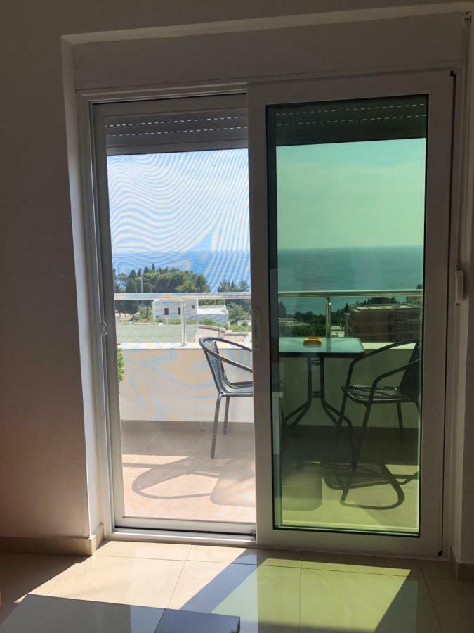 Apartmani Dini Ulcinj Exterior foto